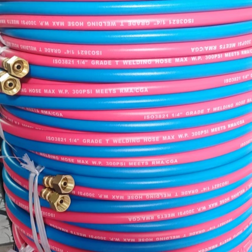 TF977  氧气/乙炔焊接管 20 bar (300 psi)